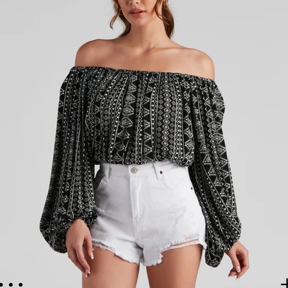 windsorstore Tops - Hot cropped hem  for women, top for women